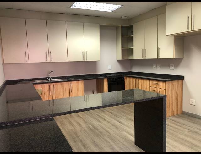 456M² OFFICE TO LET IN ILLOVO
